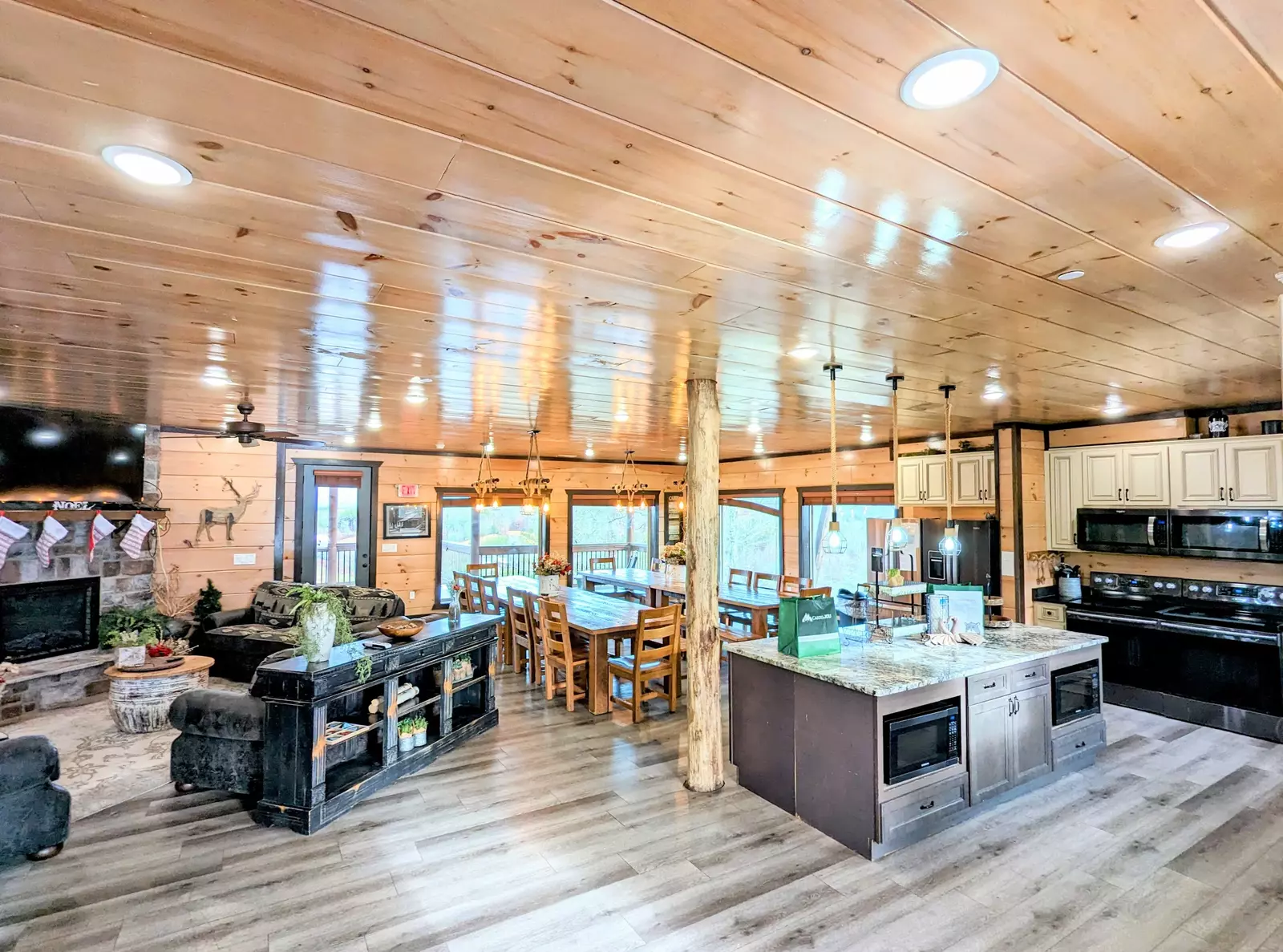 Chestnut Oak Lodge