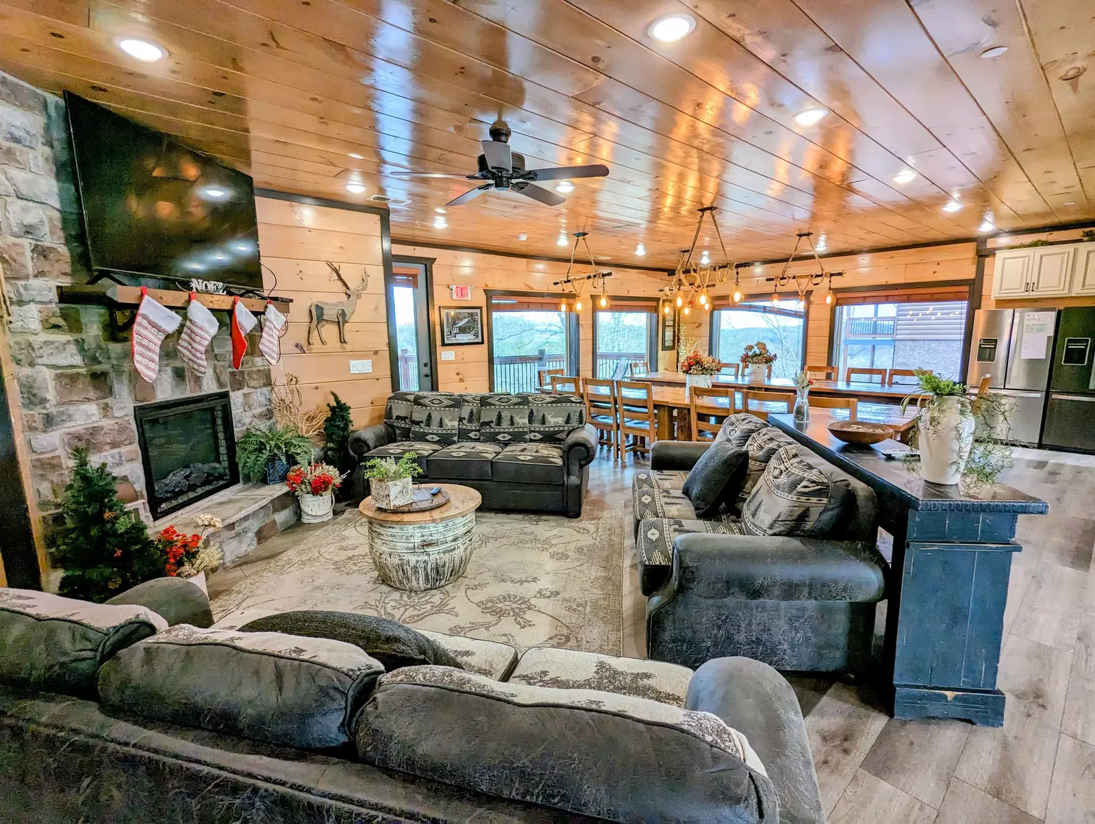 Chestnut Oak Lodge