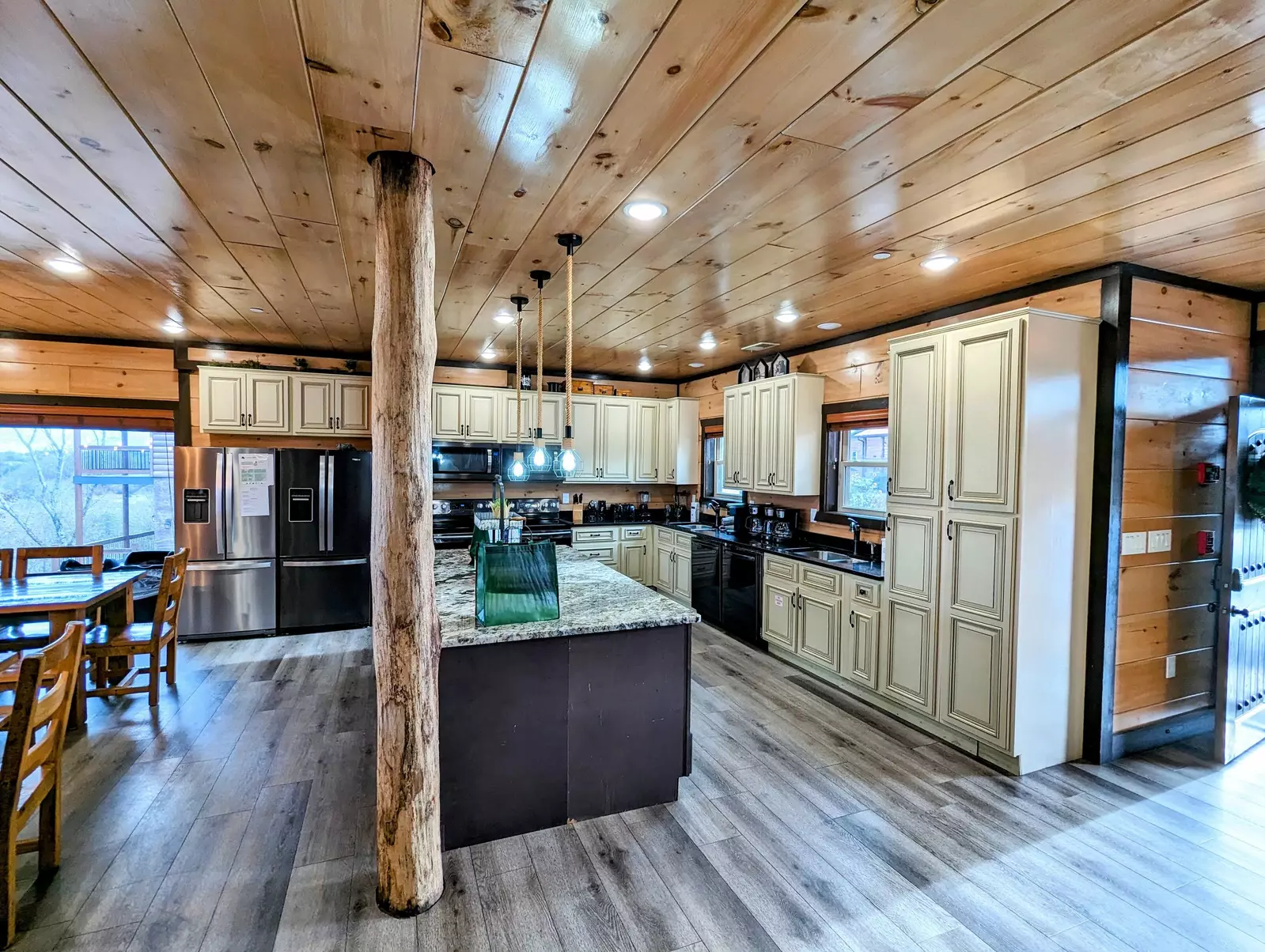 Chestnut Oak Lodge