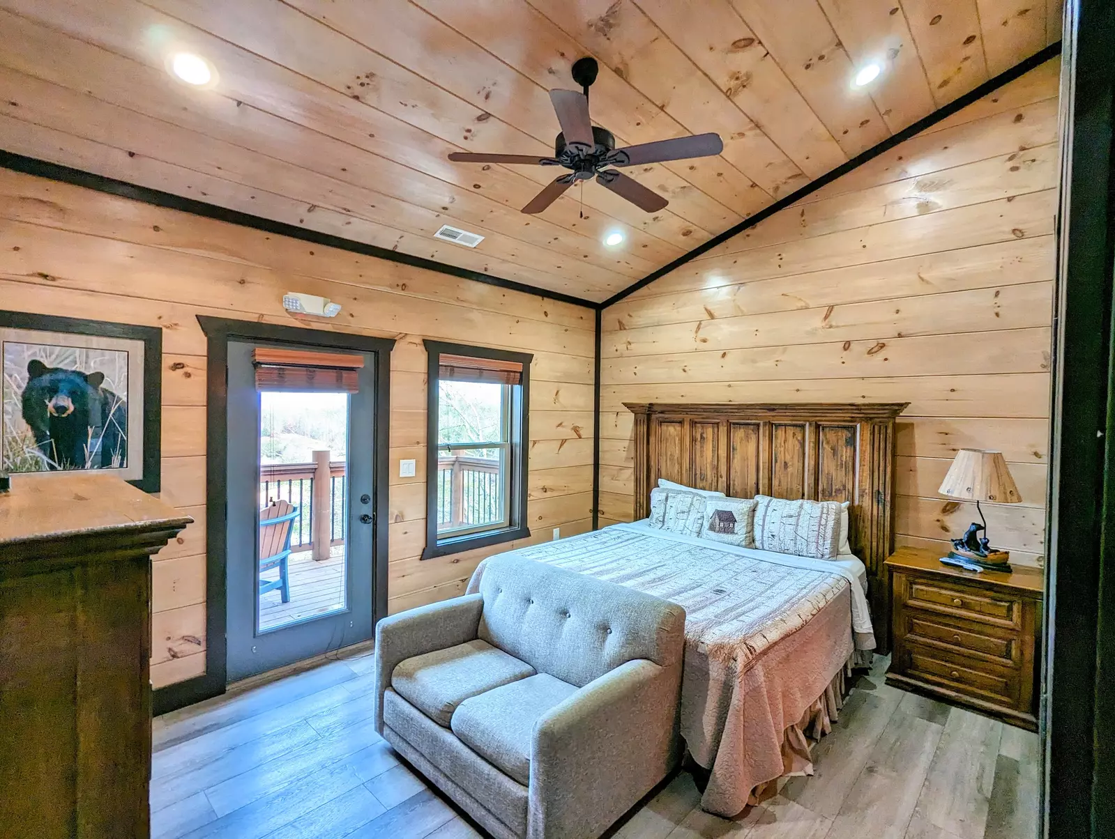 Chestnut Oak Lodge