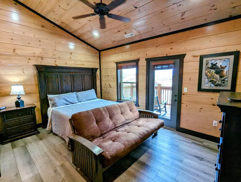 Chestnut Oak Lodge