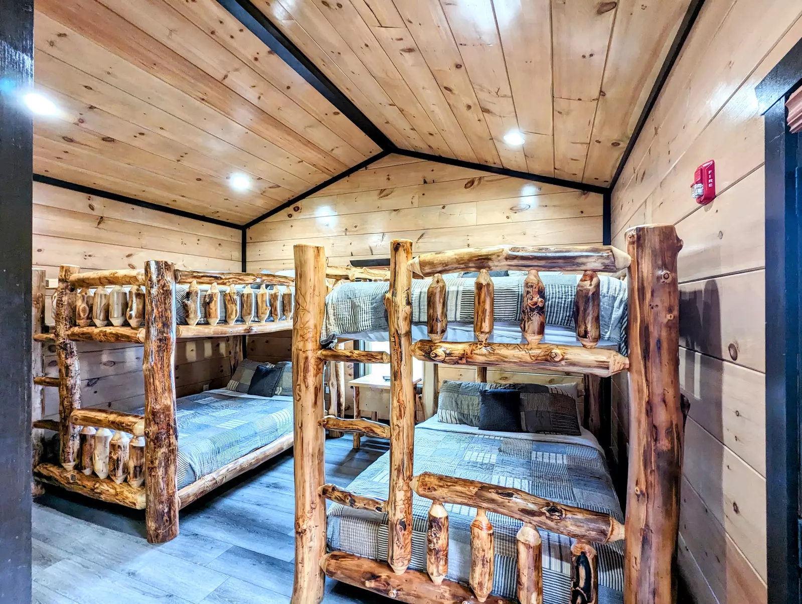 Chestnut Oak Lodge