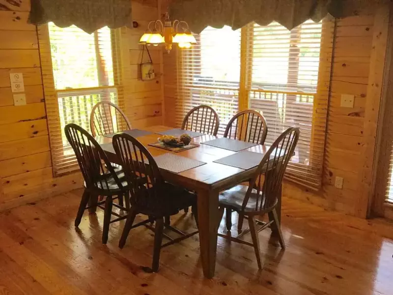Luxury Log Cabin Pigeon Forge