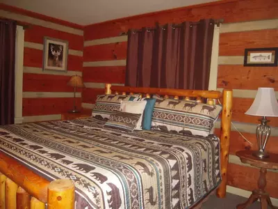 Bears Hideaway