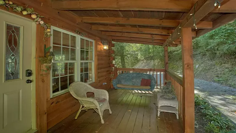 Hidden Pond Hideaway