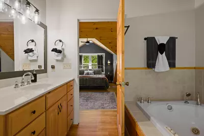 Bathroom with tub!