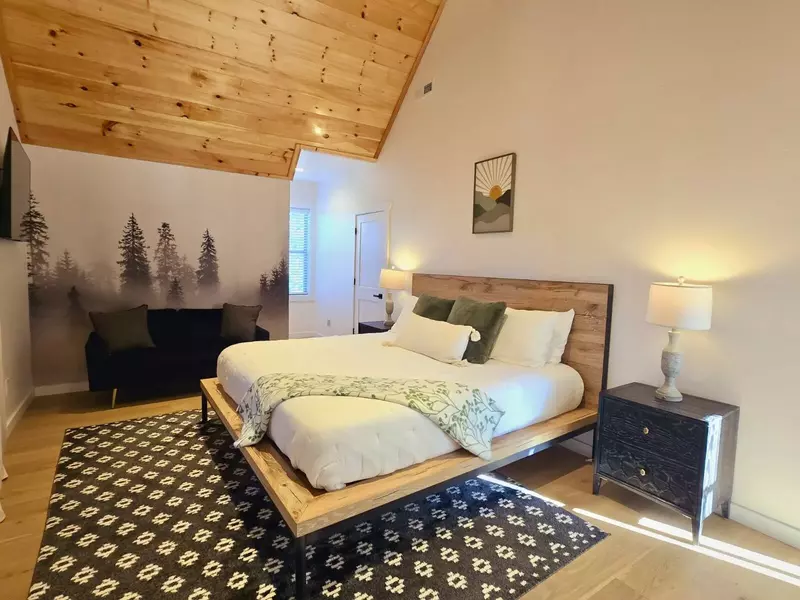 Upstairs bedroom