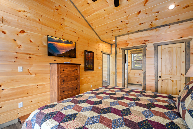Bear Foot Retreat