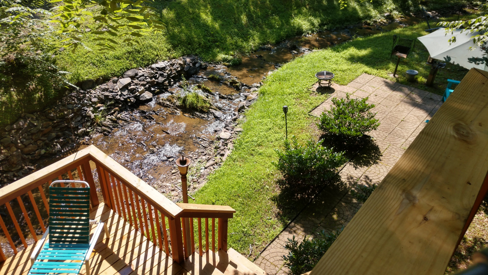 Creekside Cabin