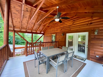 This Francesca dining experience can be accessed from the loft or outdoor steps leaning to the lower decks