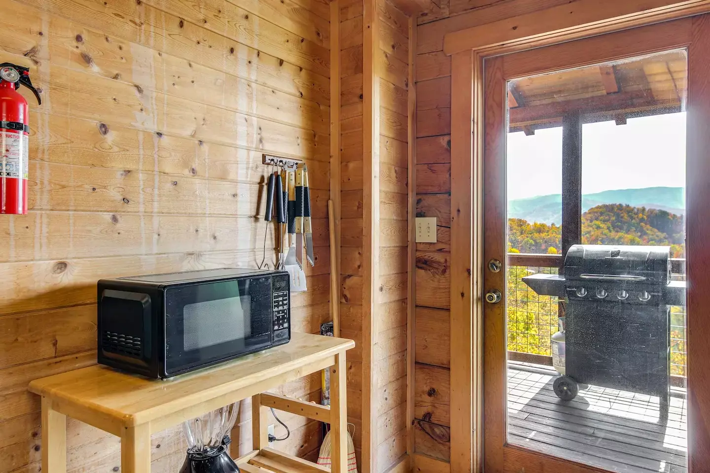 Outlook Ridge Cabin