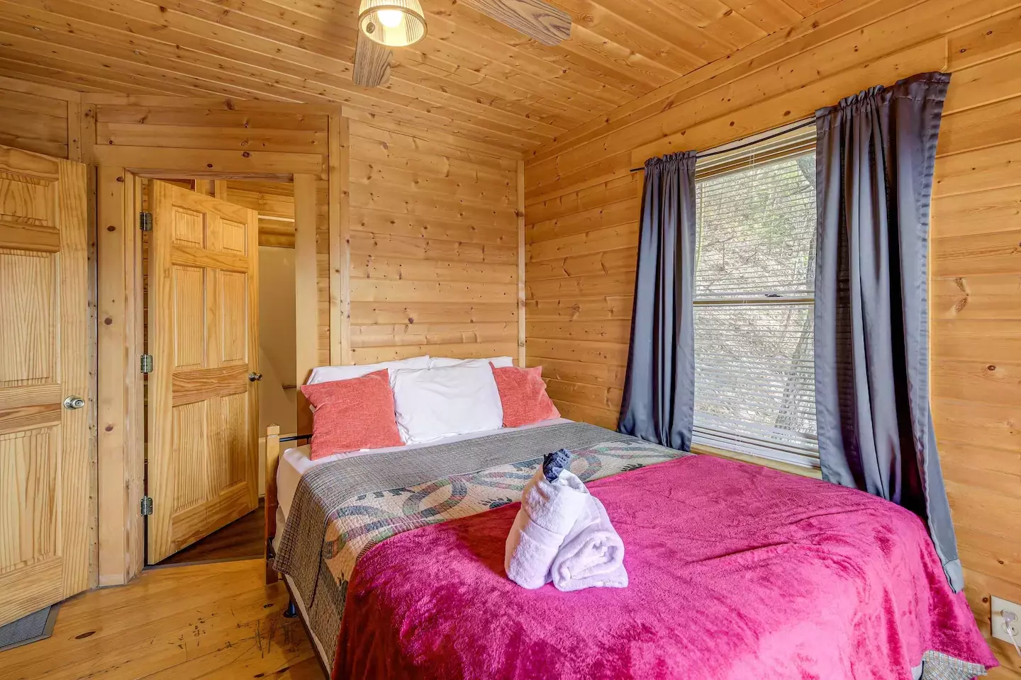 Outlook Ridge Cabin