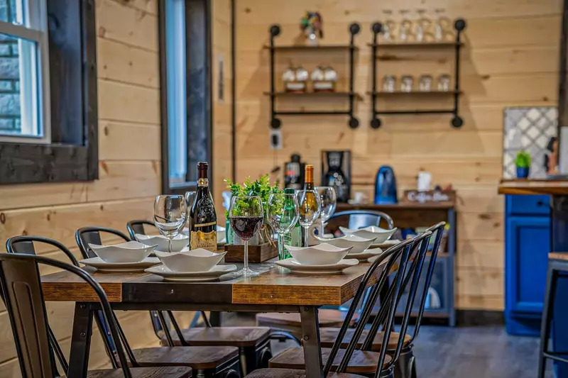 Bear Paradise Cabin