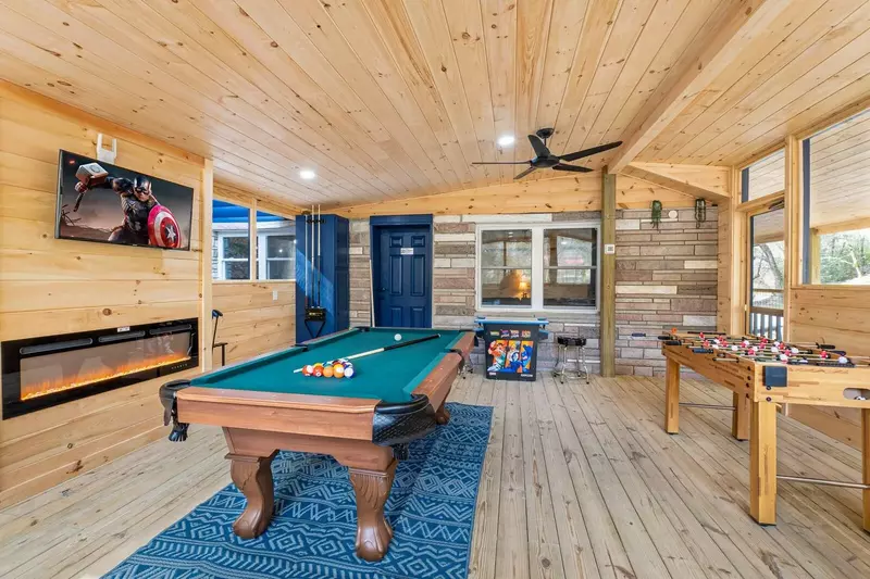 Bear Paradise Cabin