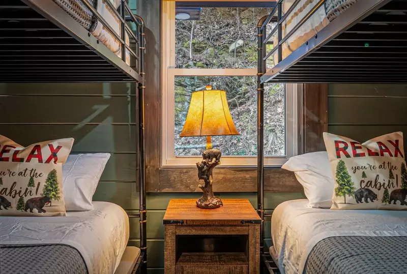 Bear Paradise Cabin