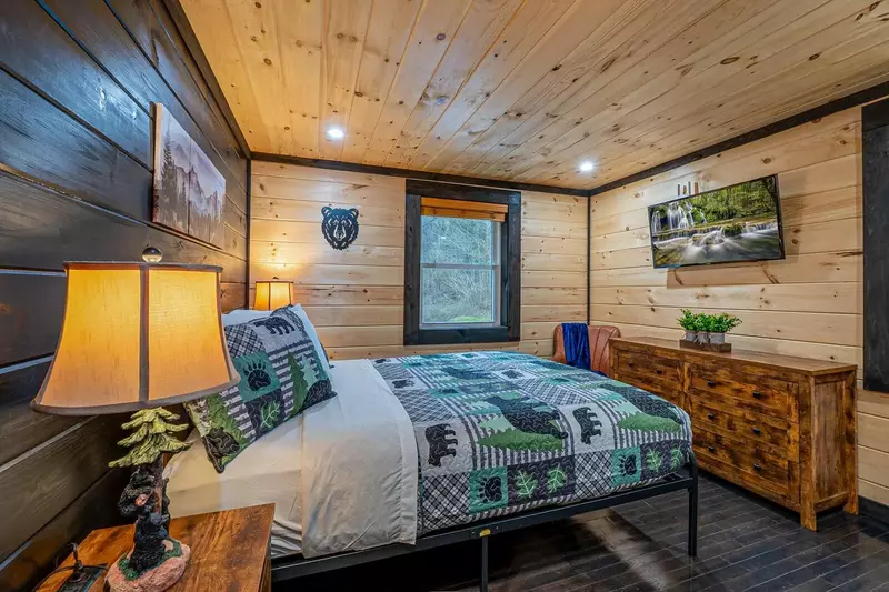 Bear Paradise Cabin