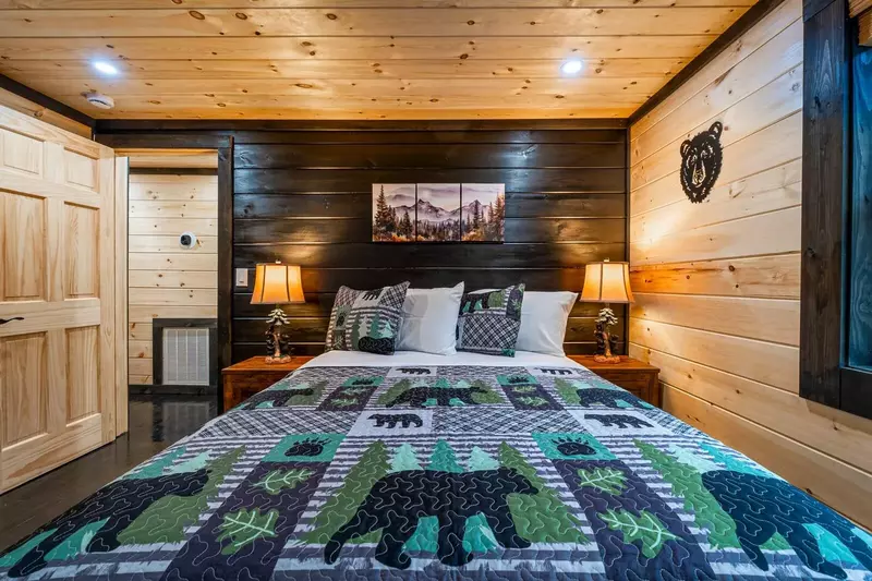 Bear Paradise Cabin