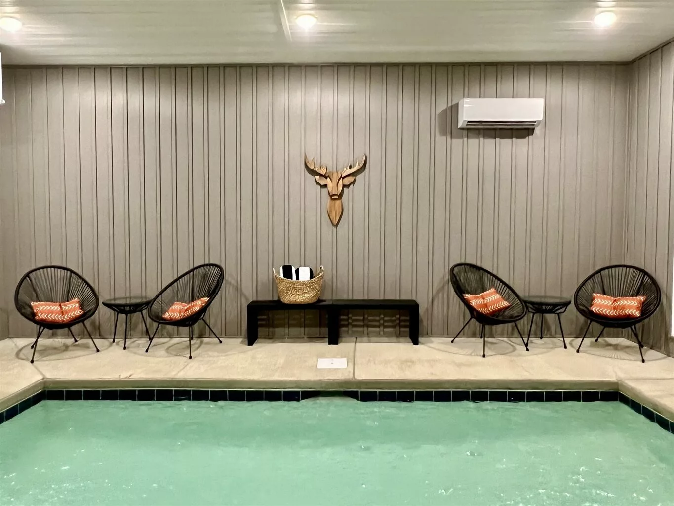 Tennessee Oasis Pool Cabin