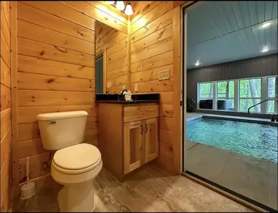 Tennessee Oasis Pool Cabin