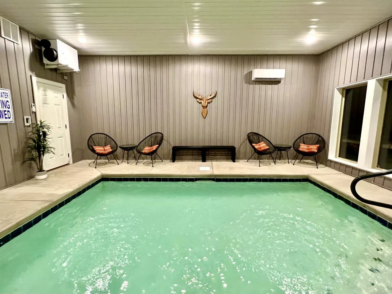 Tennessee Oasis Pool Cabin