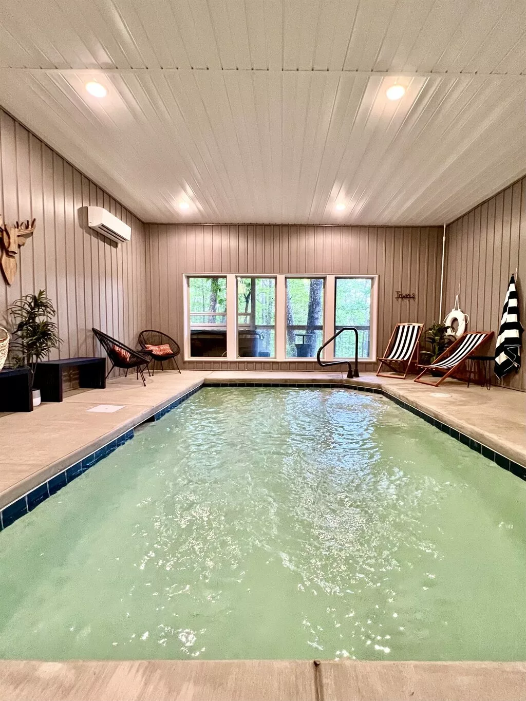 Tennessee Oasis Pool Cabin