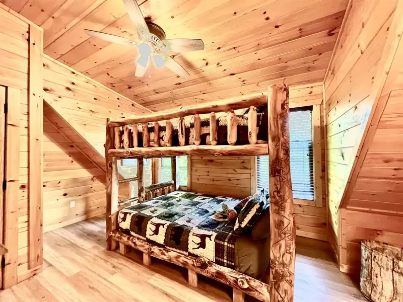 Tennessee Oasis Pool Cabin