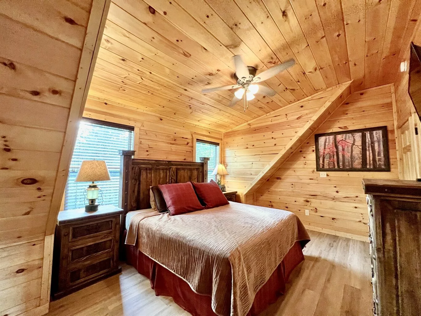 Tennessee Oasis Pool Cabin