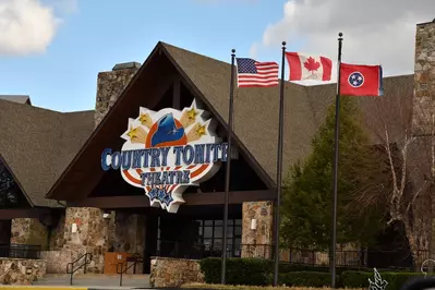 country tonite for kids is one of the best free things to do in Pigeon Forge
