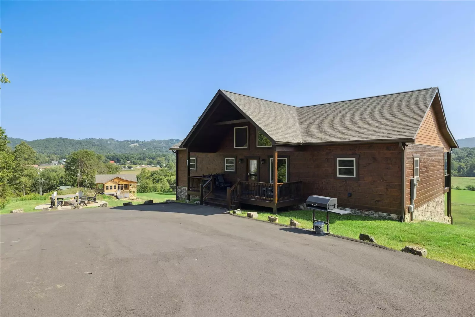Robeson Hood Lodge