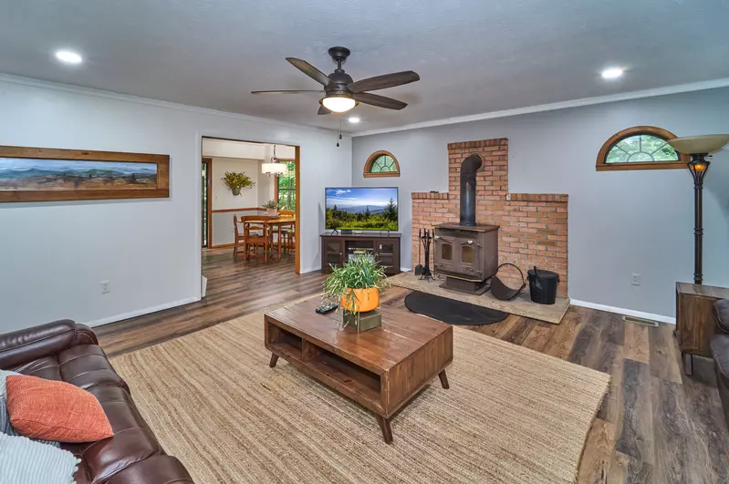 Property image, Interior, of Scenic Creek