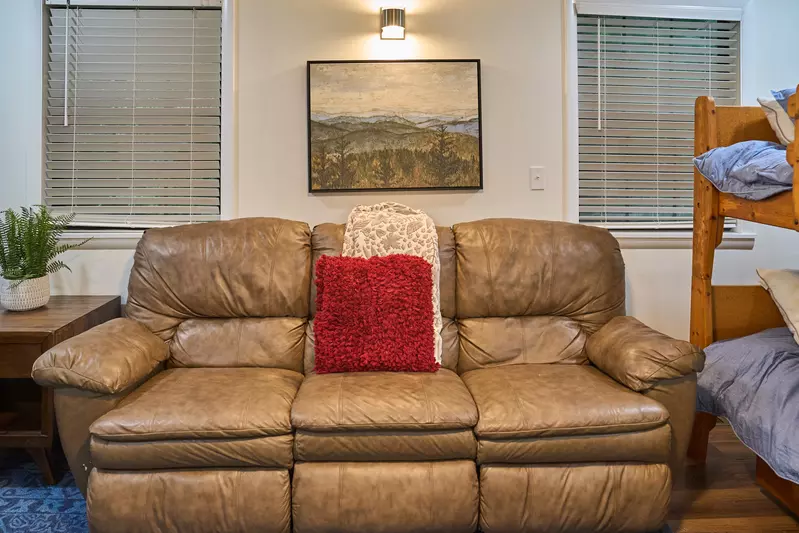 Property image, Interior, of Scenic Creek