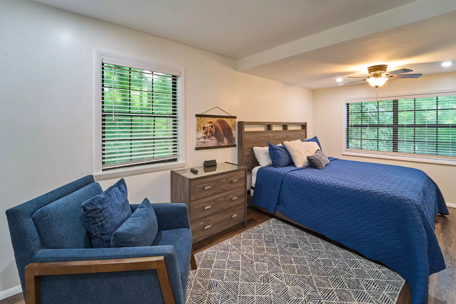 Property image, Interior, of Scenic Creek