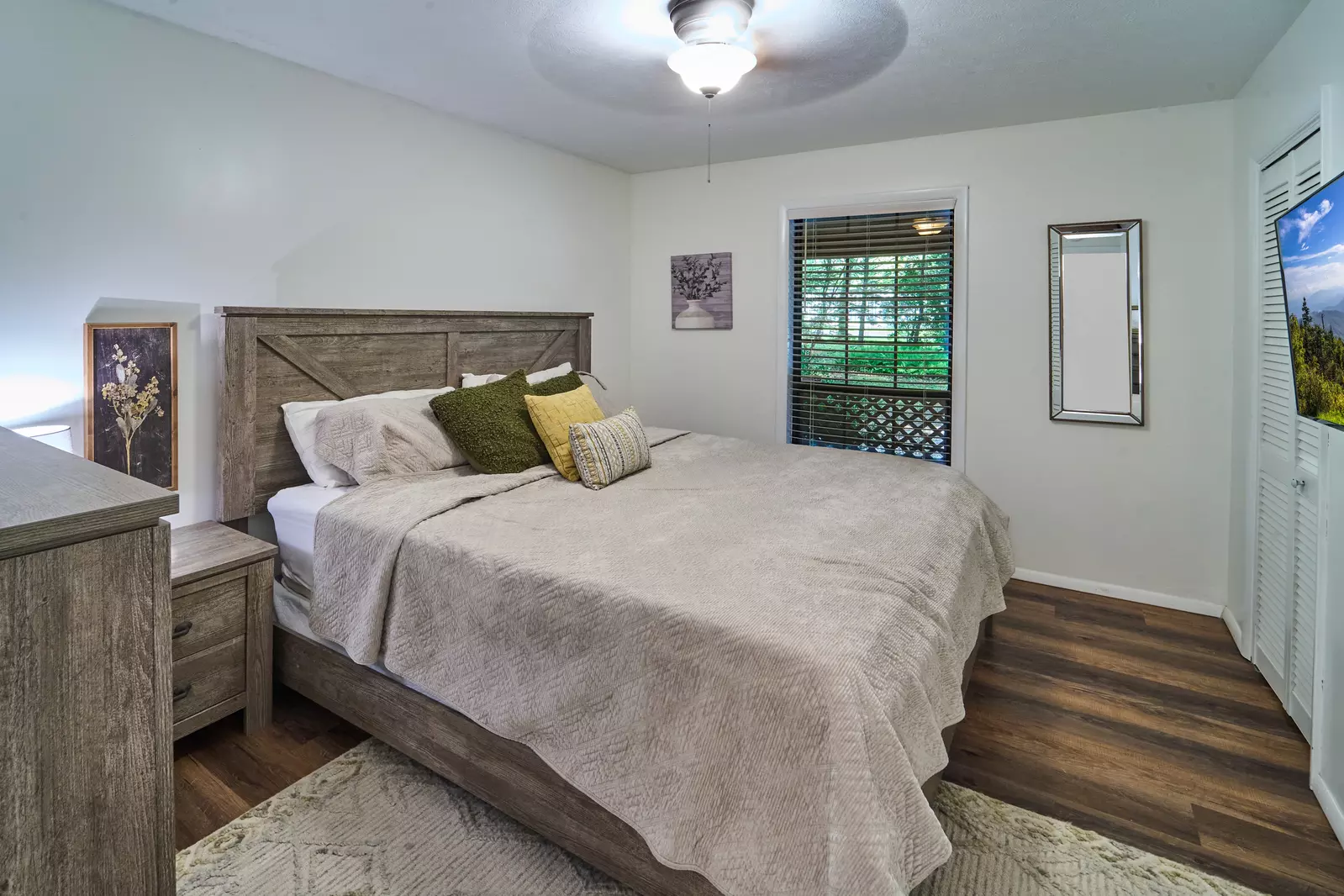 Property image, Interior, of Scenic Creek
