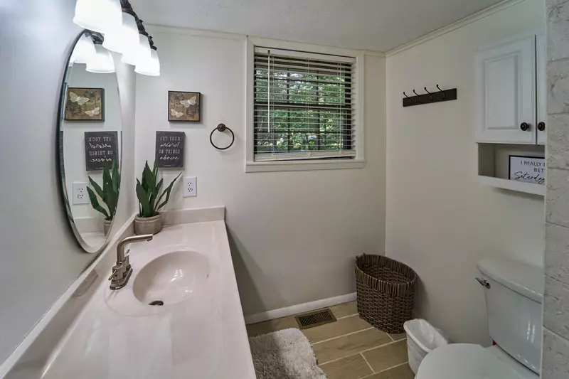 Property image, Interior, of Scenic Creek