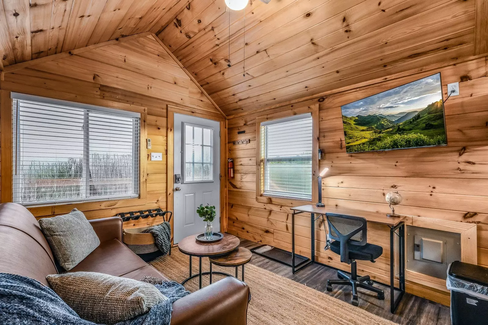 Grove 20 by Sojourn Lodging