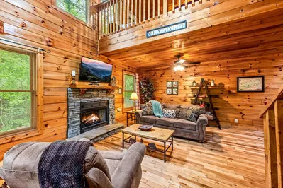 Mountain Laurel Hollow