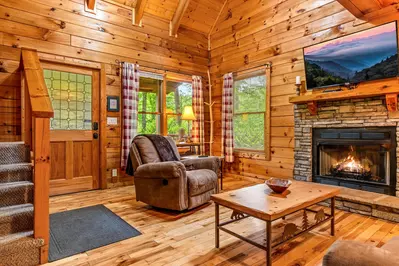 Mountain Laurel Hollow