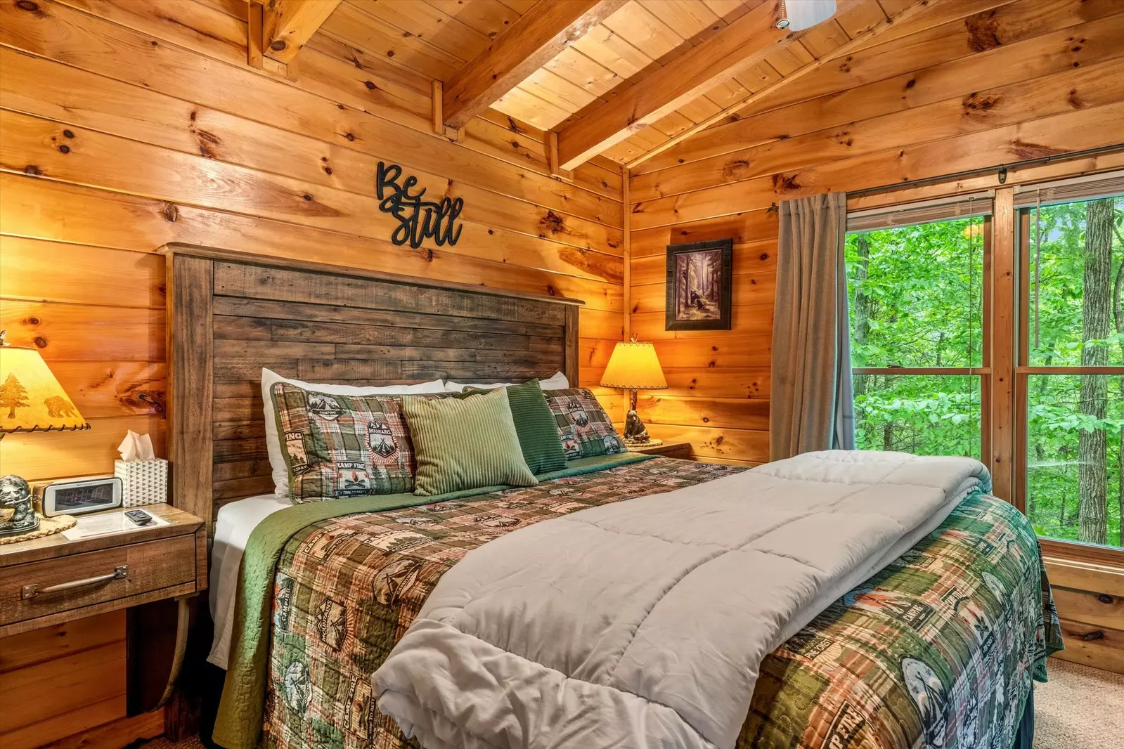 Mountain Laurel Hollow