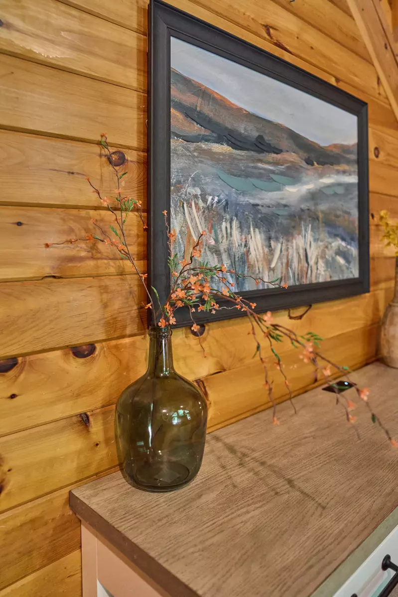 Property image, Interior, of Shady Creek