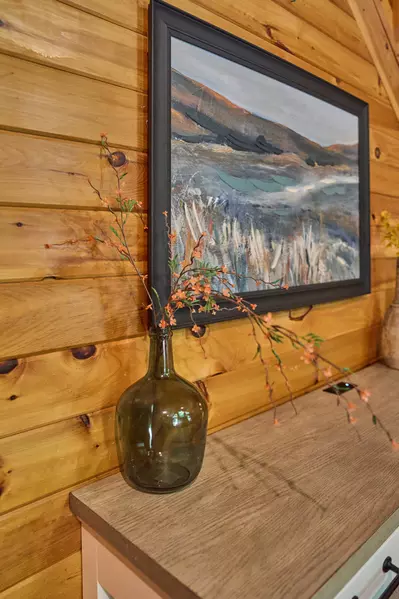 Property image, Interior, of Shady Creek