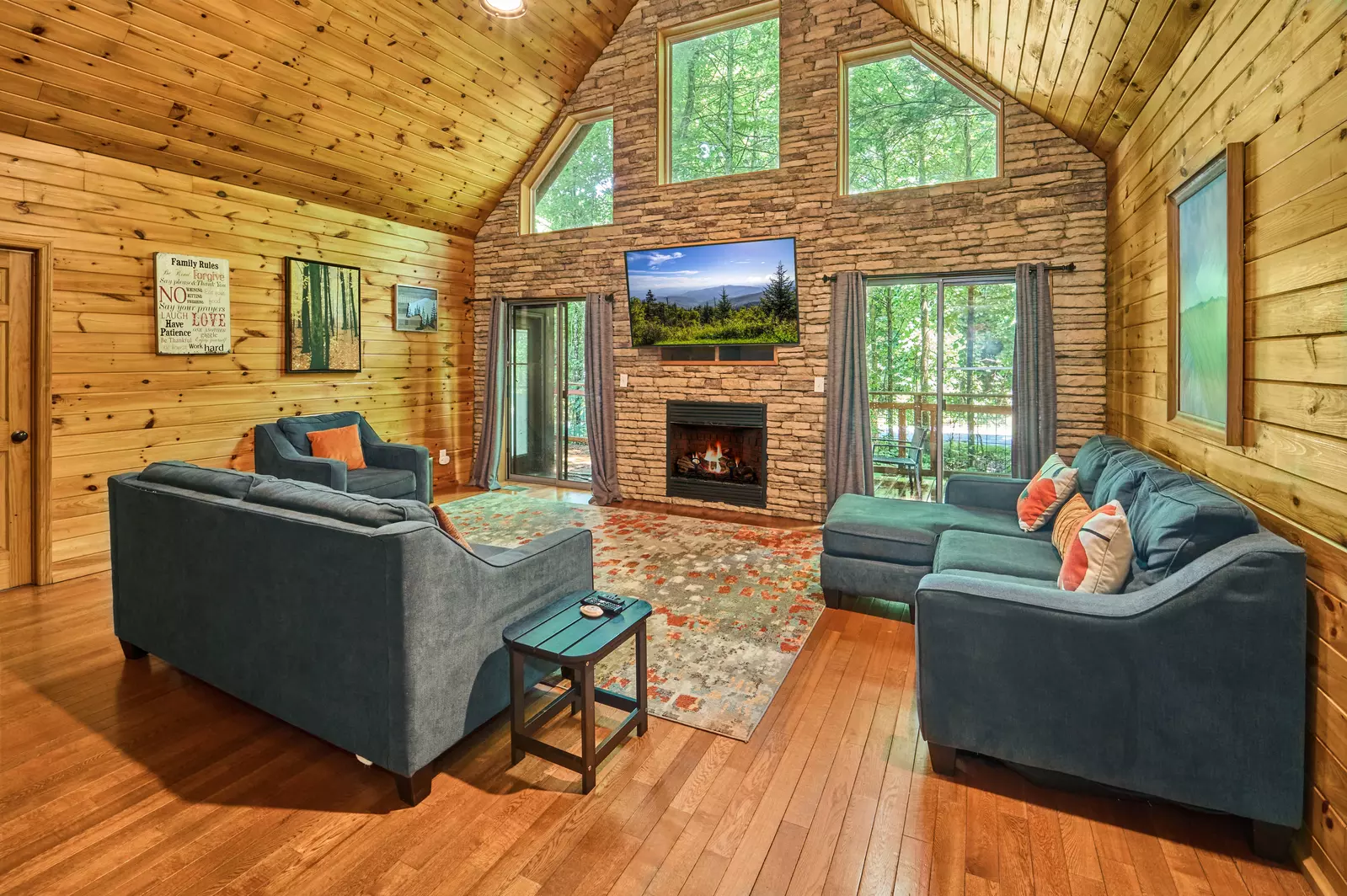 Property image, Interior, of Shady Creek