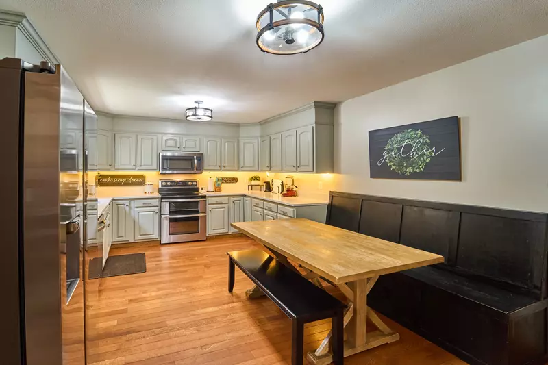 Property image, Interior, of Shady Creek