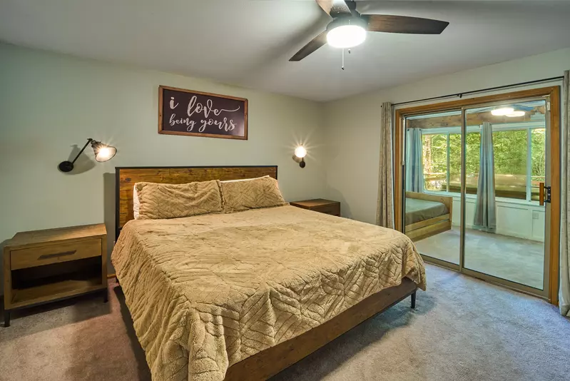 Property image, Interior, of Shady Creek