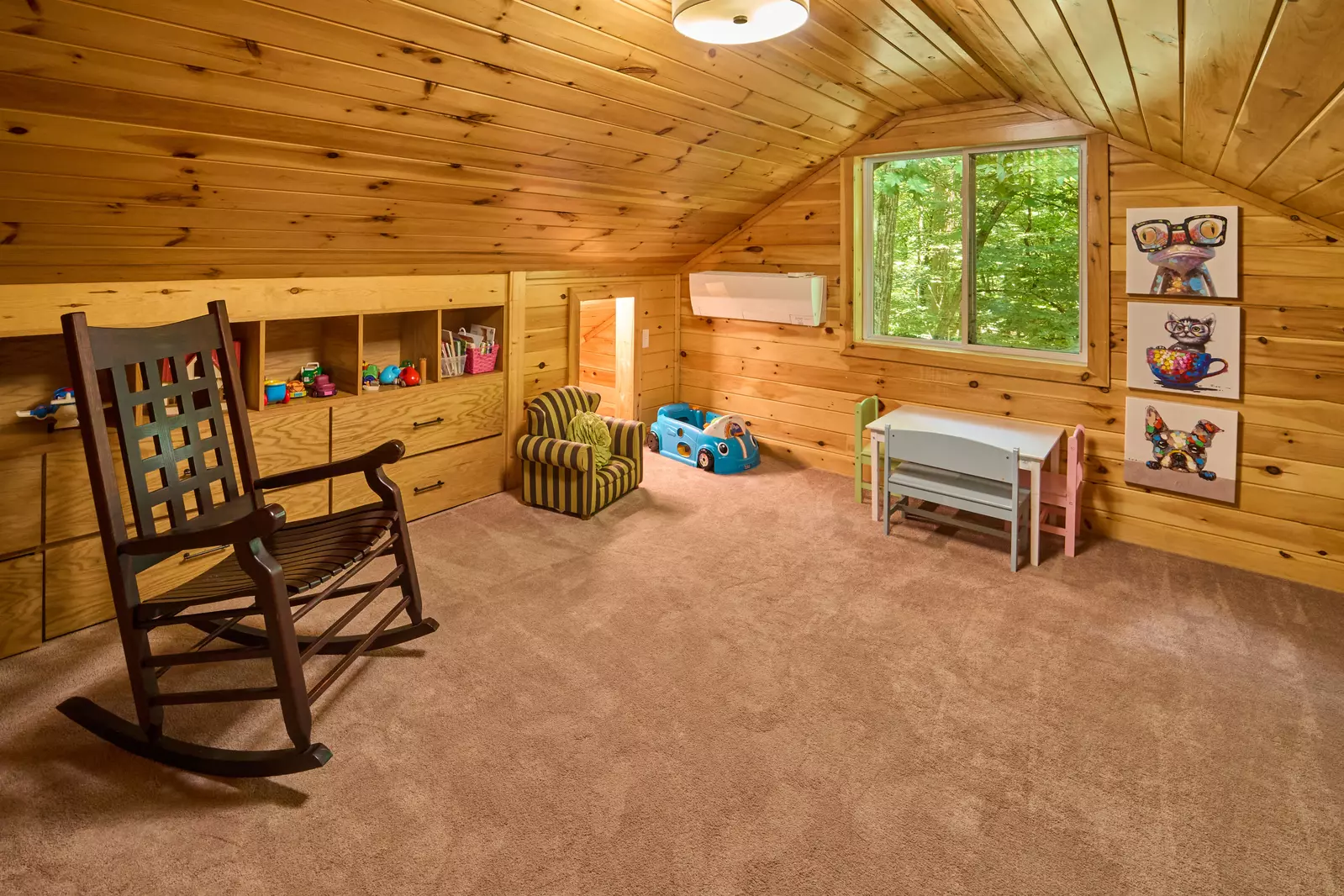 Property image, Interior, of Shady Creek