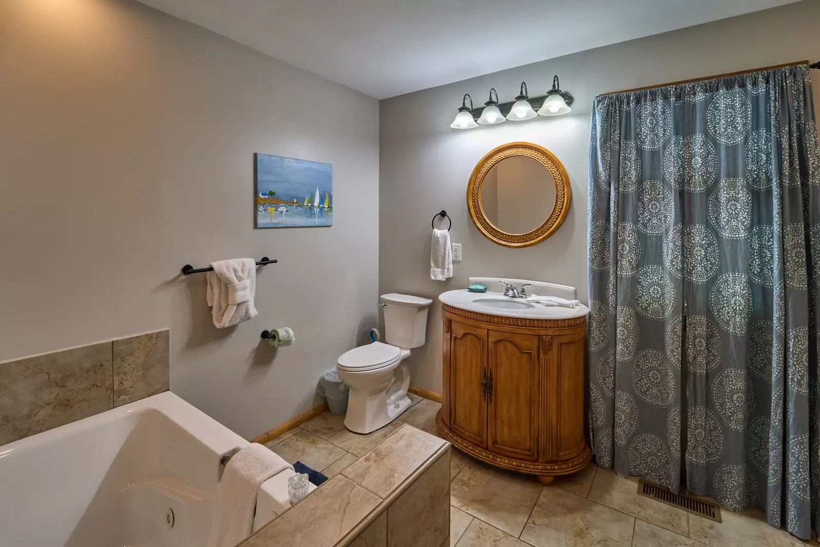 Property image, Interior, of Shady Creek