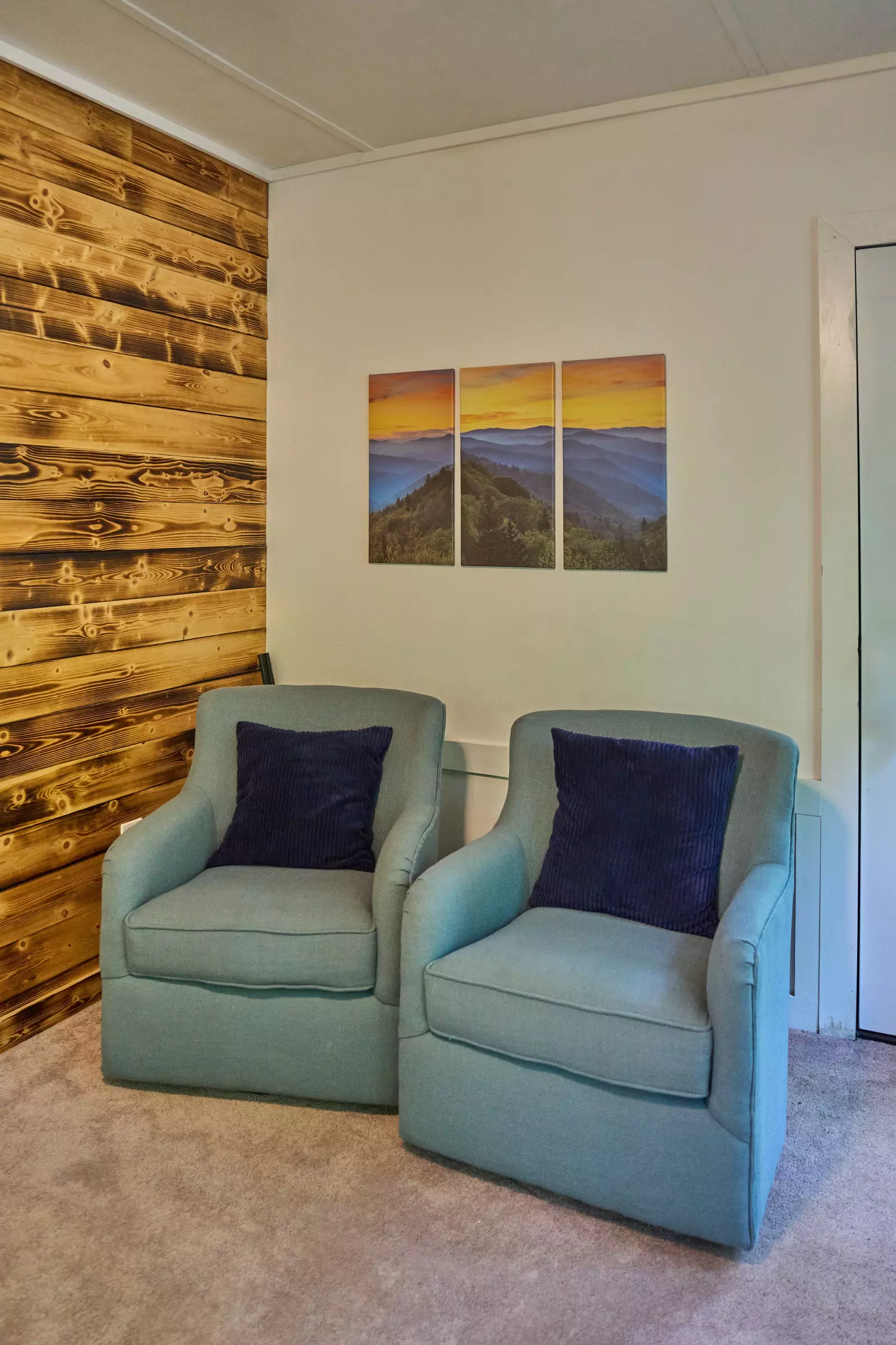 Property image, Interior, of Shady Creek