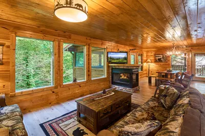 Property image, Interior, of Finders Keepers