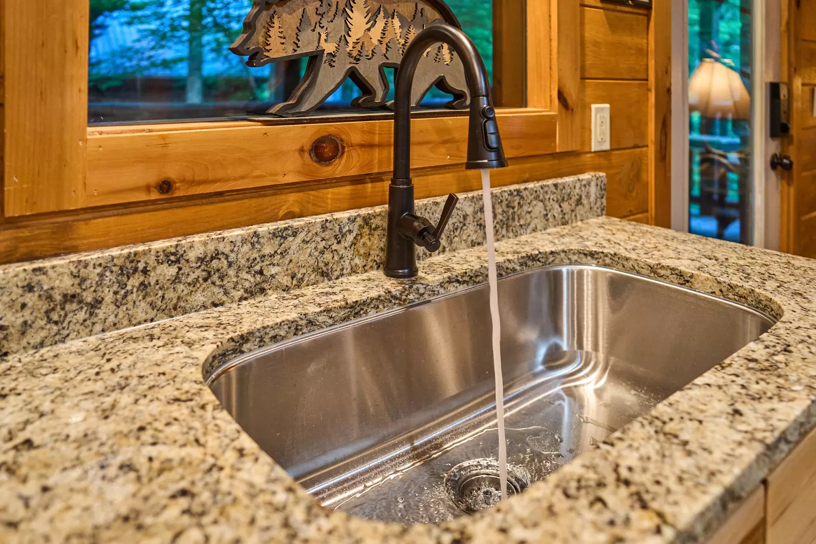 Property image, Interior, of Finders Keepers