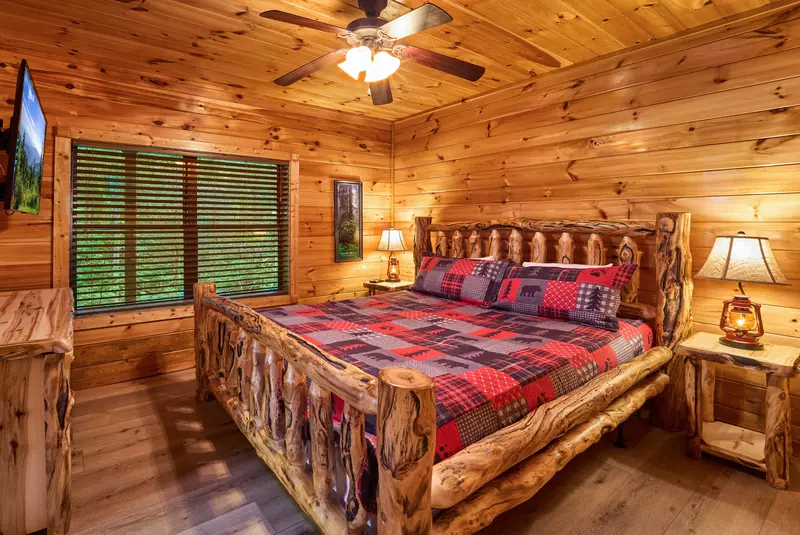 Property image, Interior, of Finders Keepers