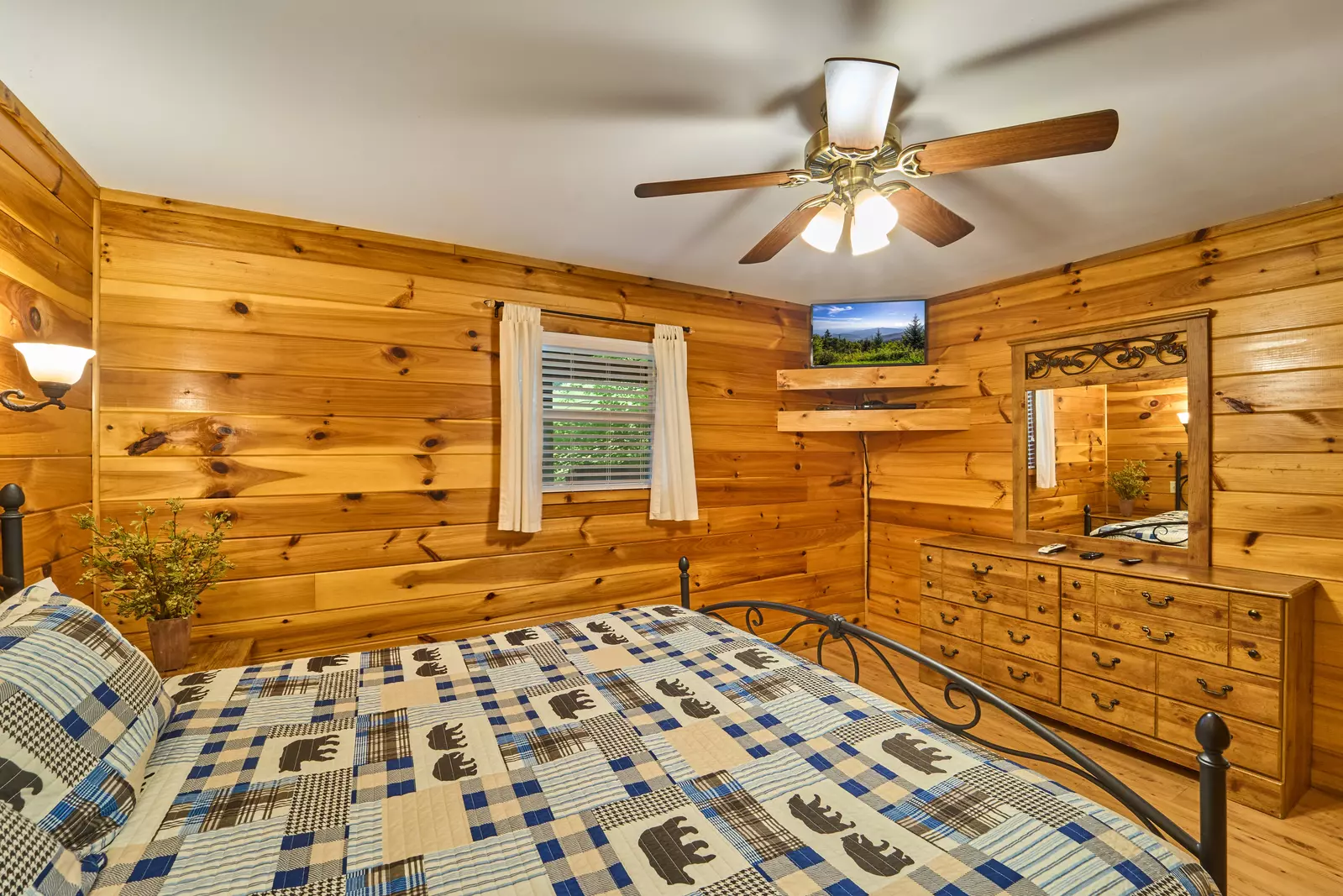 Property image, Interior, of A Slice of Heaven